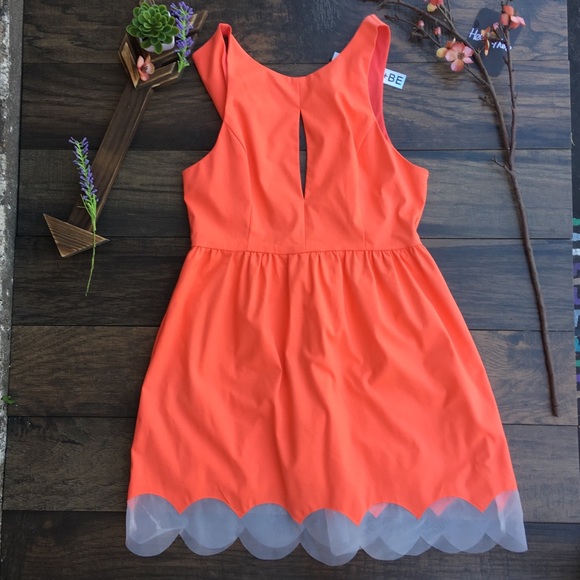 DO + BE CORAL FRONT SLIT DRESS - Picture 1 of 8